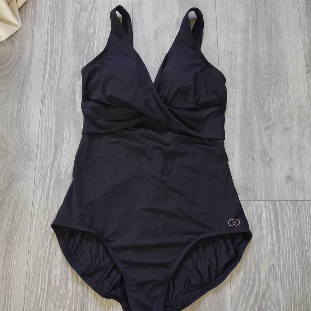 Calla by Carrie Underwood Twist Detail One Piece Swimsuit